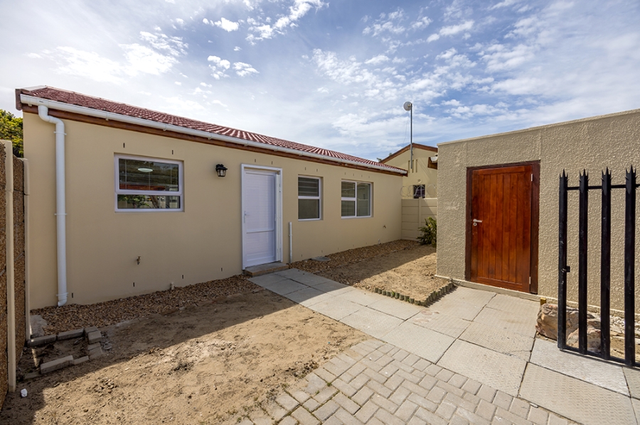 3 Bedroom Property for Sale in Table View Western Cape